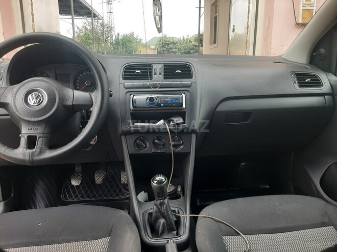 Volkswagen Polo 2012, 260,000 km - 1.6 l - Gəncə