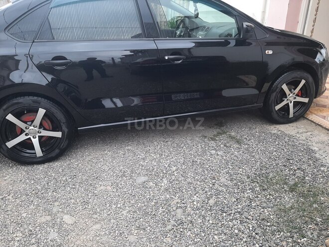 Volkswagen Polo 2012, 260,000 km - 1.6 l - Gəncə