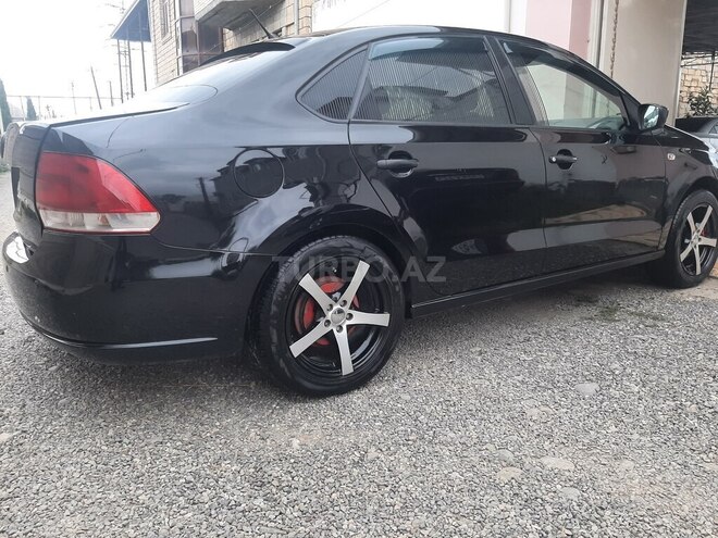 Volkswagen Polo 2012, 260,000 km - 1.6 l - Gəncə