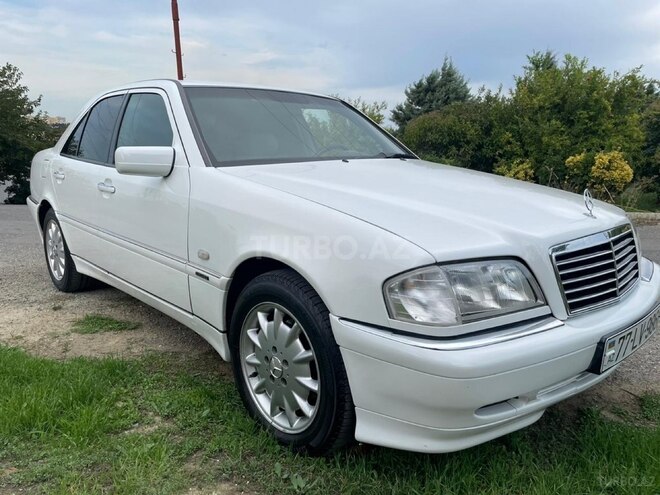 Mercedes C 180 1999, 235,000 km - 1.8 l - Bakı