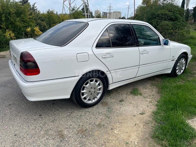 Mercedes C 180 1999, 235,000 km - 1.8 l - Bakı