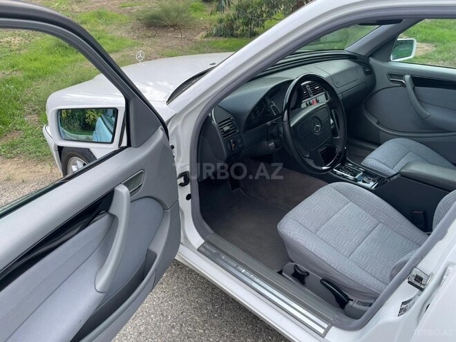 Mercedes C 180 1999, 235,000 km - 1.8 l - Bakı