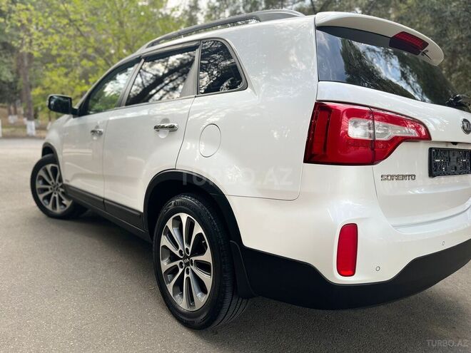 Kia Sorento 2013, 136,400 km - 2.4 l - Sumqayıt