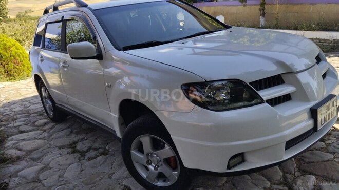 Mitsubishi Outlander 2003, 322,000 km - 2.4 л - Bakı