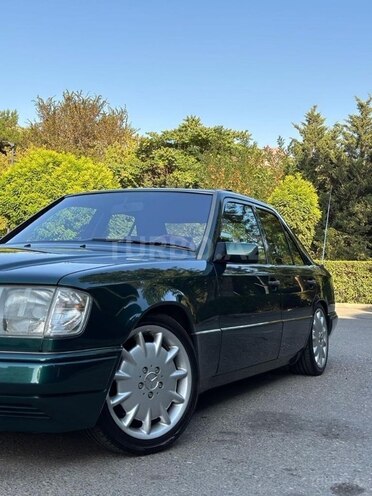 Mercedes E 200 1994, 352,000 km - 2.0 l - Bakı