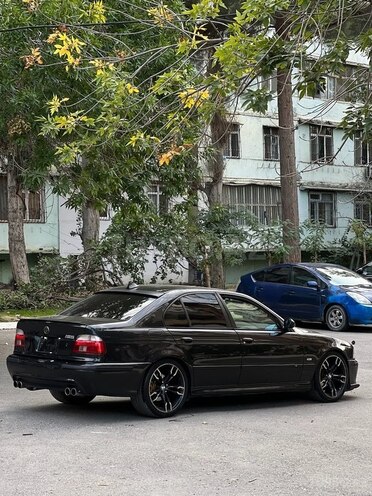 BMW 528 2000, 190,000 km - 2.8 l - Bakı