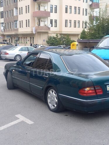 Mercedes E 230 1995, 430,000 km - 2.3 л - Sumqayıt