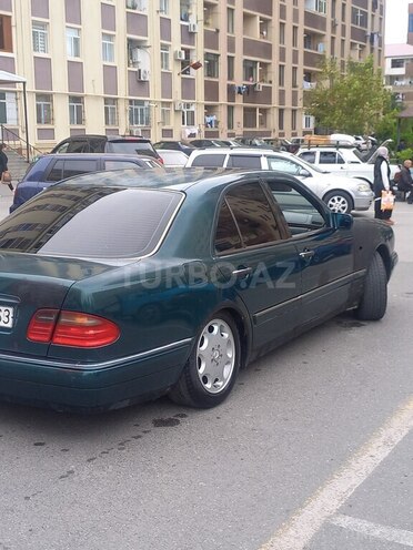 Mercedes E 230 1995, 430,000 km - 2.3 л - Sumqayıt