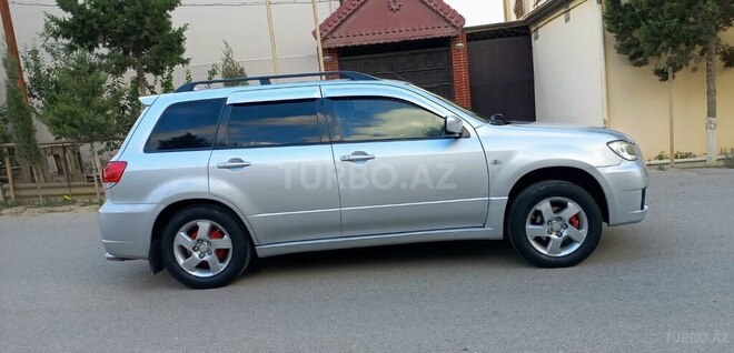 Mitsubishi Airtrek 2002, 220,000 km - 2.0 л - Bakı