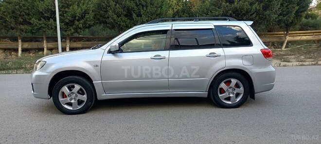 Mitsubishi Airtrek 2002, 220,000 km - 2.0 л - Bakı