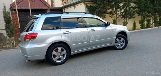 Mitsubishi Airtrek 2002, 220,000 km - 2.0 л - Bakı