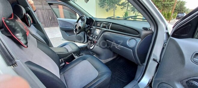 Mitsubishi Airtrek 2002, 220,000 km - 2.0 л - Bakı