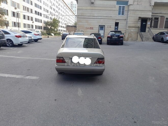 Mercedes E 220 1994, 470,000 km - 0.2 l - Bakı