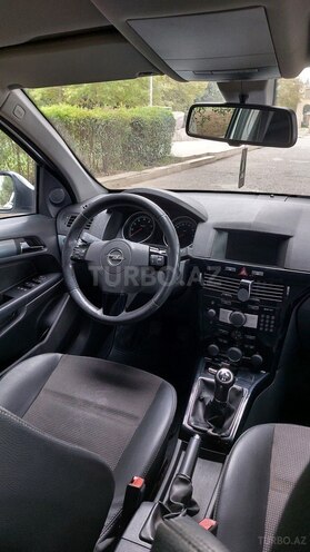 Opel Astra 2009, 212,000 km - 1.4 l - Bakı
