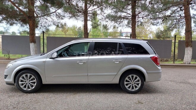 Opel Astra 2009, 212,000 km - 1.4 l - Bakı