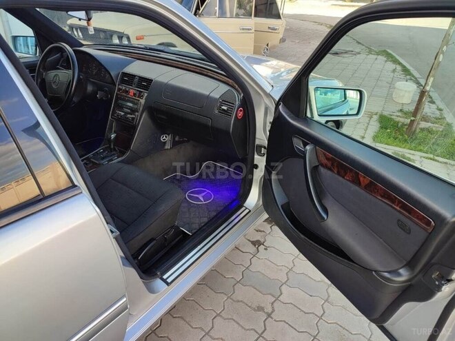 Mercedes C 180 1997, 299,000 km - 1.8 l - Bakı