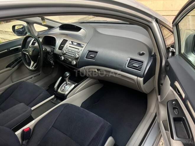 Honda Civic 2008, 228,000 km - 1.3 l - Gəncə