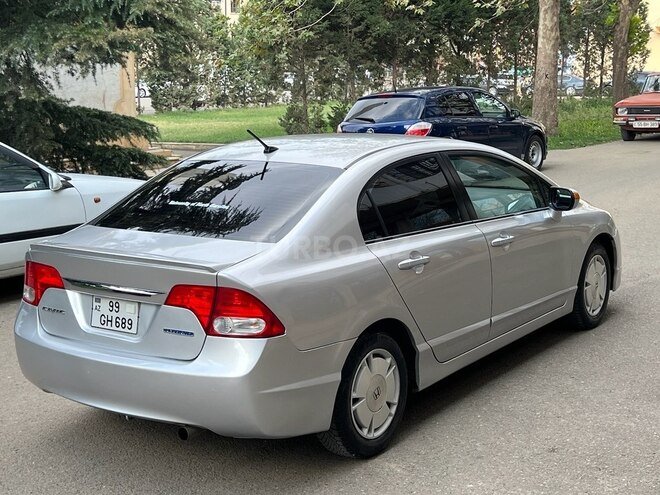 Honda Civic 2008, 228,000 km - 1.3 l - Gəncə