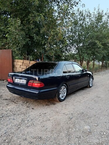 Mercedes E 290 1996, 300,200 km - 2.9 l - Bakı