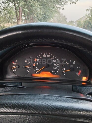 Mercedes E 290 1996, 300,200 km - 2.9 l - Bakı