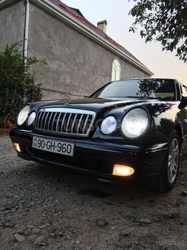 Mercedes E 290 1996, 300,200 km - 2.9 l - Bakı