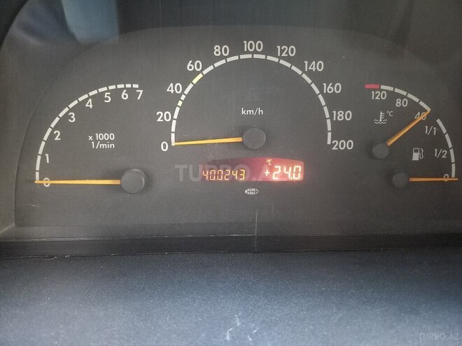 Mercedes V 230 2002, 400,243 km - 2.3 l - Sabirabad