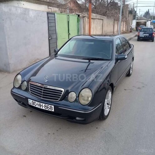 Mercedes E 240 2000, 348,741 km - 2.4 l - Ucar