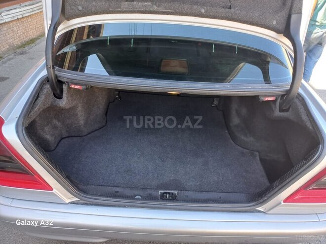 Mercedes C 200 2000, 232,452 km - 2.0 l - Bakı