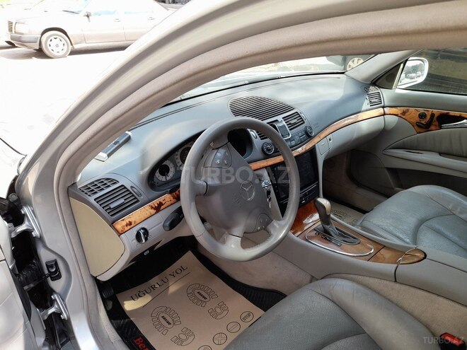 Mercedes E 320 2002, 292,000 km - 3.2 l - Bakı