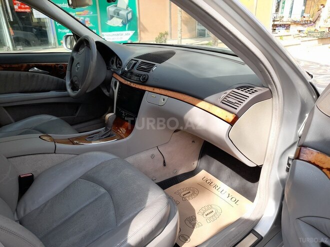 Mercedes E 320 2002, 292,000 km - 3.2 l - Bakı