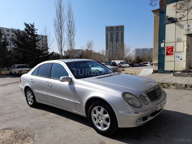 Mercedes E 320 2002, 292,000 km - 3.2 l - Bakı