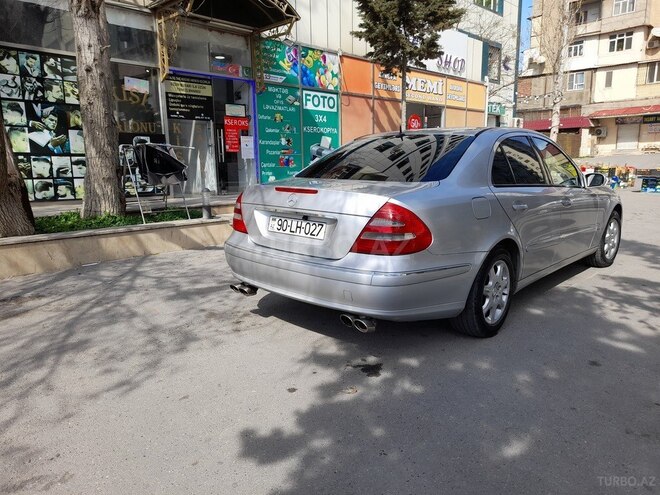 Mercedes E 320 2002, 292,000 km - 3.2 l - Bakı