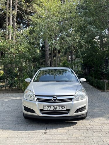 Opel Astra 2009, 201,000 km - 1.3 л - Bakı