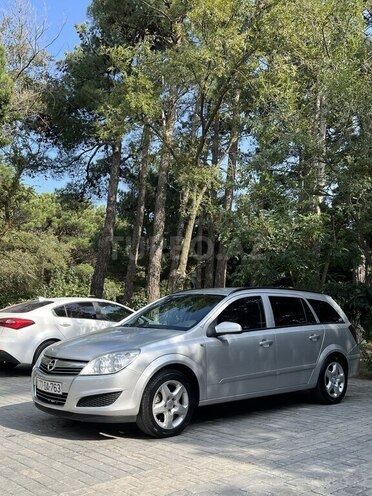 Opel Astra 2009, 201,000 km - 1.3 л - Bakı