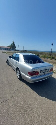 Mercedes E 320 2000, 334,500 km - 3.2 л - Bakı