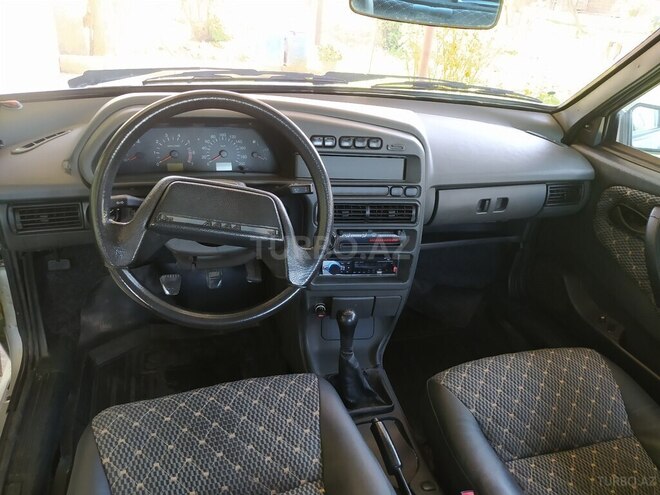 LADA (VAZ) 2115 2007, 200,000 km - 1.6 l - Qax