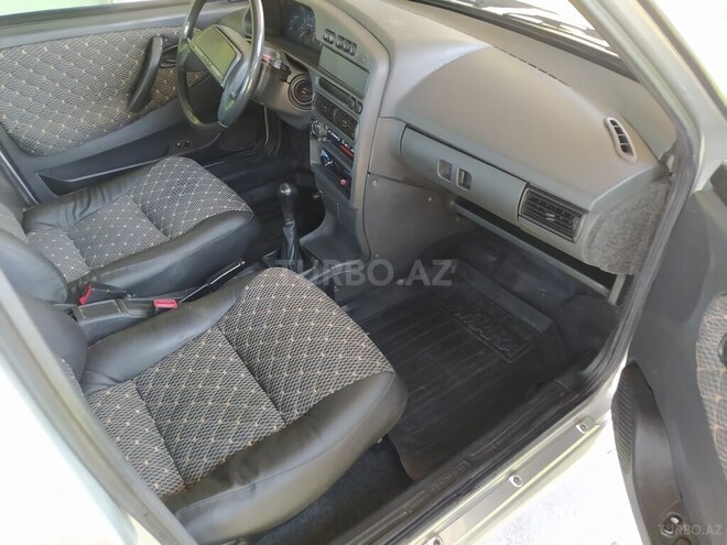 LADA (VAZ) 2115 2007, 200,000 km - 1.6 l - Qax
