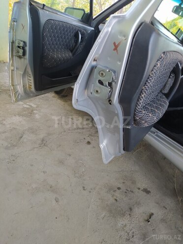 LADA (VAZ) 2115 2007, 200,000 km - 1.6 l - Qax