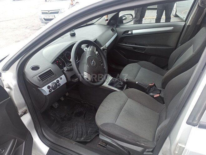 Opel Astra 2006, 194,440 km - 1.3 l - Zaqatala