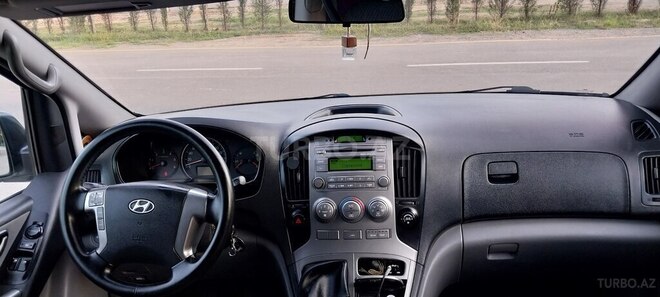 Hyundai H-1 2011, 352,000 km - 2.5 l - Bakı