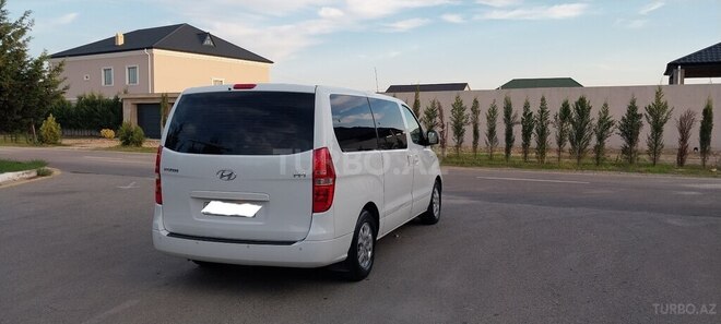 Hyundai H-1 2011, 352,000 km - 2.5 l - Bakı