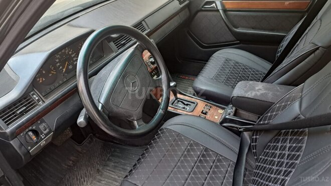 Mercedes E 200 1994, 150,000 km - 2.0 л - Bakı