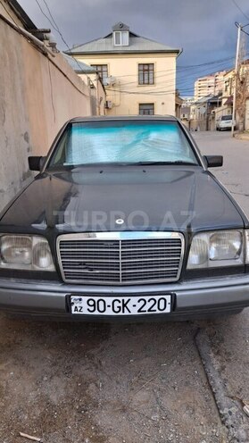 Mercedes E 200 1994, 150,000 km - 2.0 л - Bakı