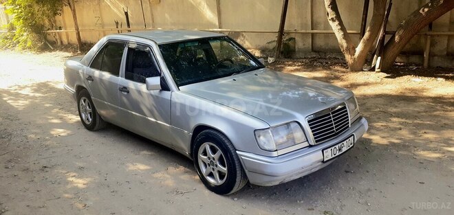 Mercedes E 220 1994, 347,000 km - 2.2 л - Bakı