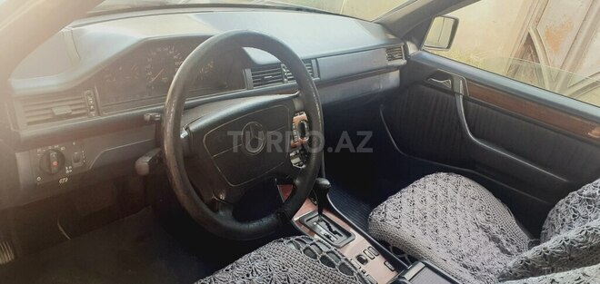 Mercedes E 220 1994, 347,000 km - 2.2 л - Bakı