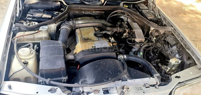 Mercedes E 220 1994, 347,000 km - 2.2 л - Bakı
