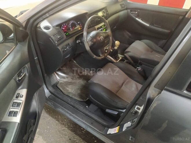 Toyota Corolla 2007, 111,000 km - 1.4 l - Gəncə