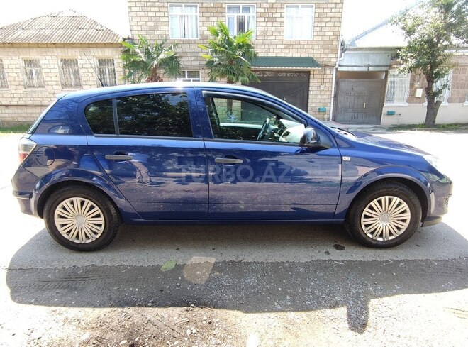 Opel Astra 2009, 100,000 km - 1.4 l - Bakı