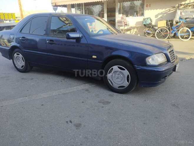Mercedes C 220 2000, 355,000 km - 2.2 l - Bakı