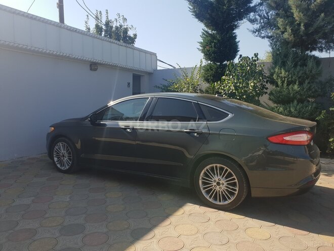 Ford Fusion 2015, 130,000 km - 2.0 l - Bakı